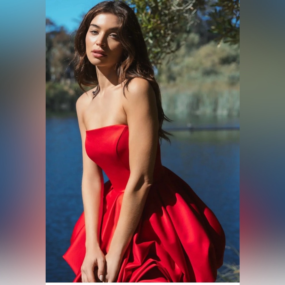 Mac Duggal Red Strapless Mini Dress With Rose Ruffle Detail NWT 20705 - Picture 6 of 16